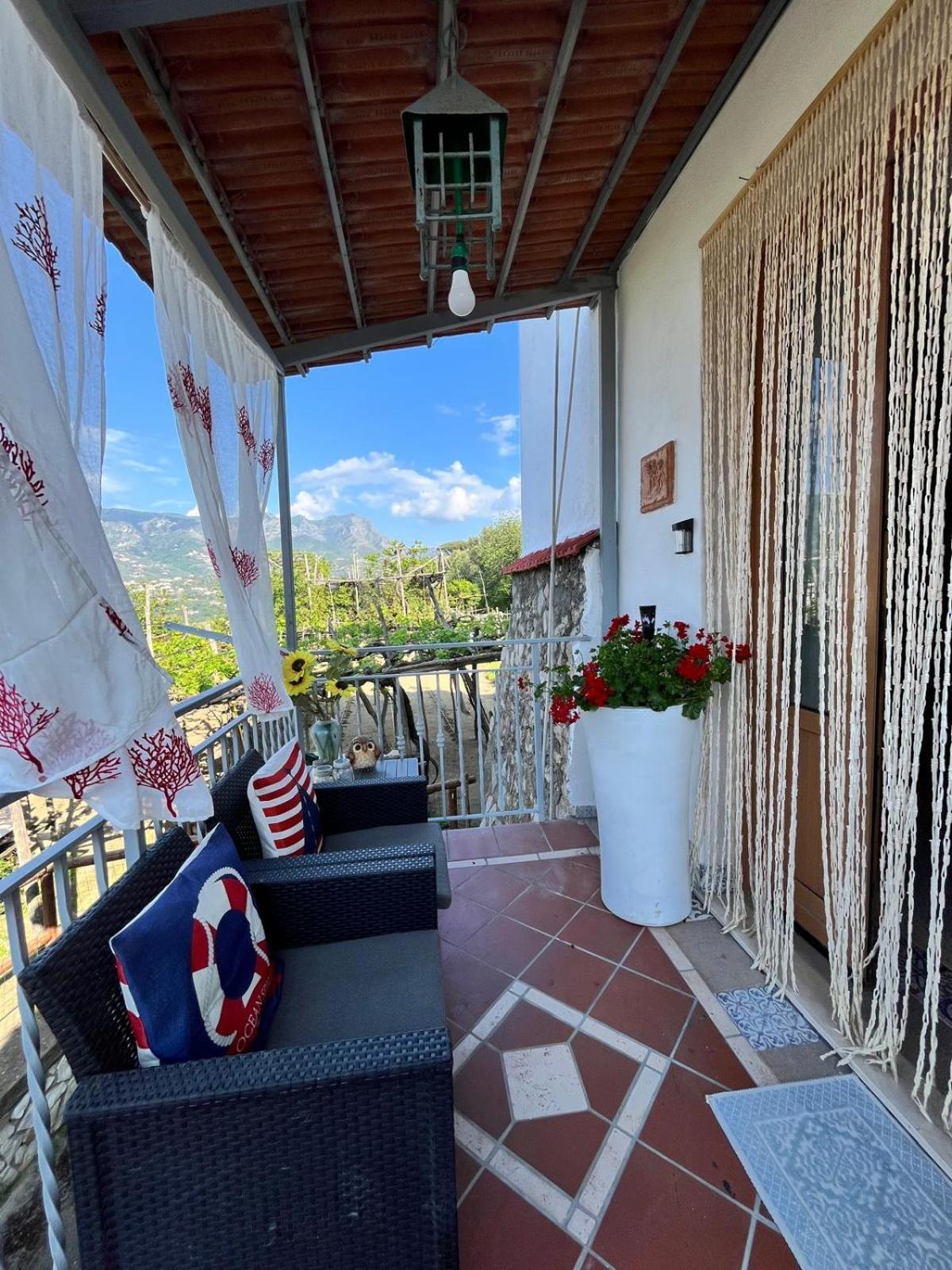 Elisabeth Seaview Apartments Sorrento Coast Vico Equense Exterior foto